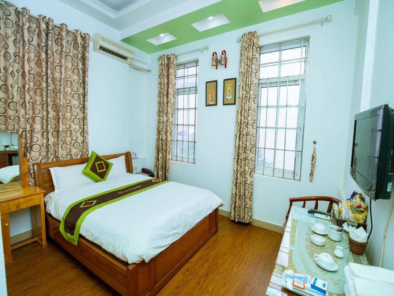 Phuong Dong Hotel Hanoi Exterior photo