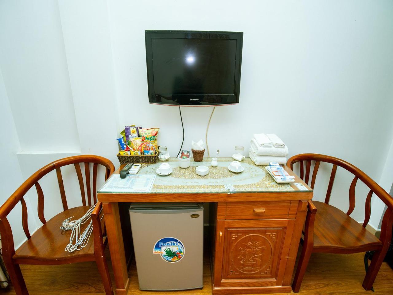 Phuong Dong Hotel Hanoi Exterior photo